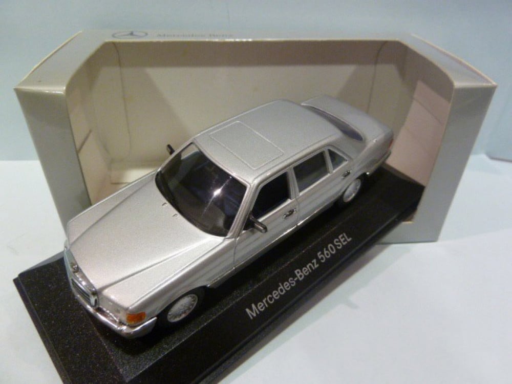 RARE Mercedes-Benz 560 SEL (W126) Silver 1:43 Minichamps