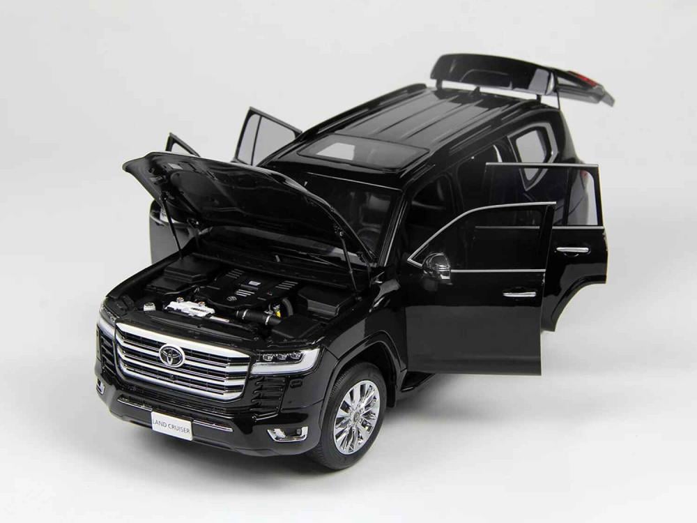 Toyota Land Cruiser LC300 ZX Black 1:18 LCD Models LCD18013-ZX-BL