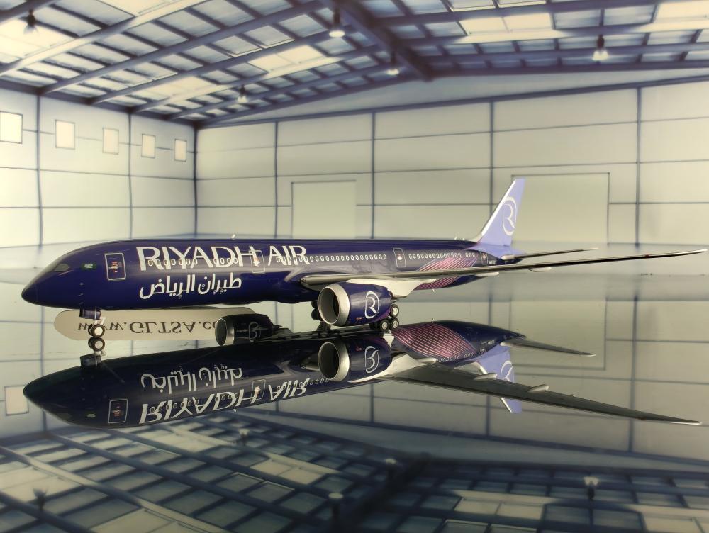 Riyadh Air Boeing 787-9 Dreamliner N8572C 1:400 NG Models