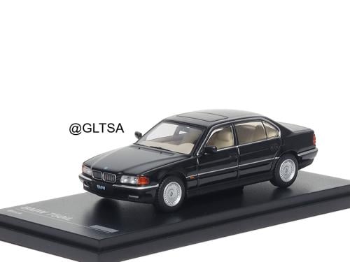 BMW 750iL (E38) Black 1:64 Almost Real 630201001