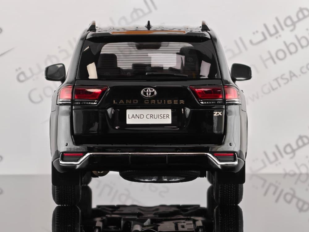 Toyota Land Cruiser LC300 ZX Black 1:18 LCD Models LCD18013-ZX-BL