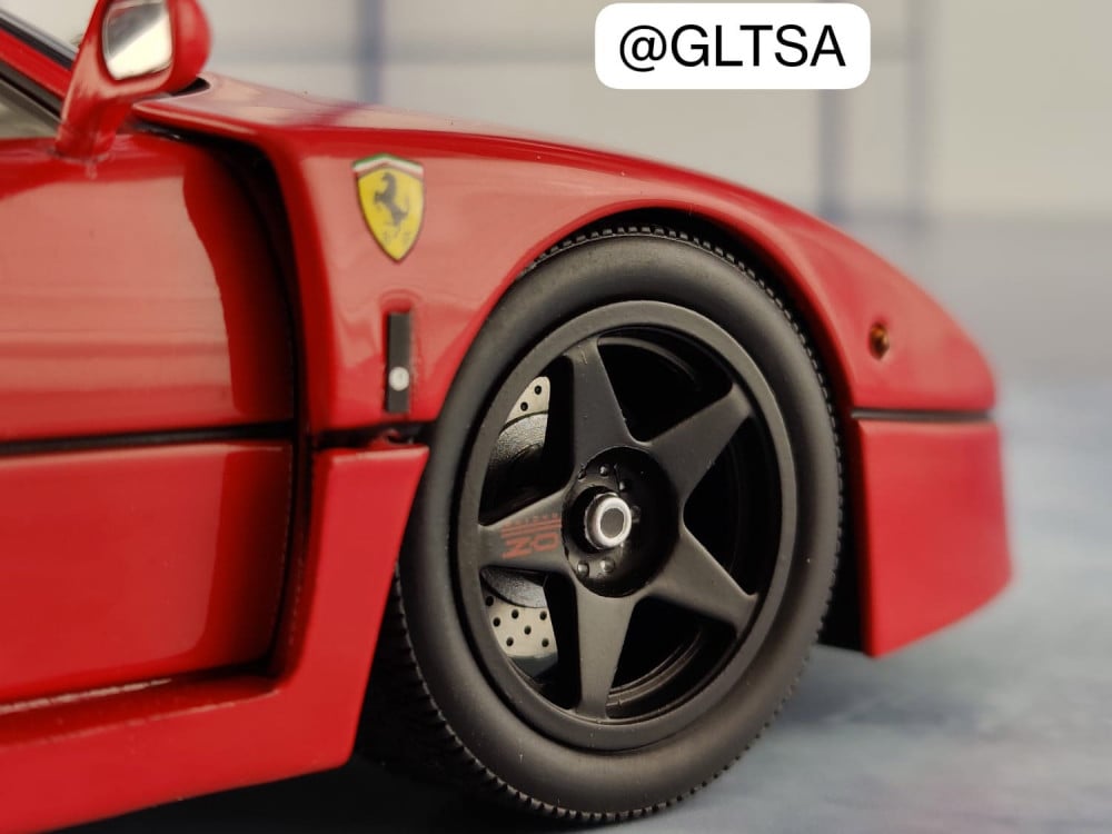 RARE Ferrari F40 Light Weight LM Wing Red 1:18 Kyosho RARE Ferrari F40 Light Weight LM Wing Red 1:18 Kyosho