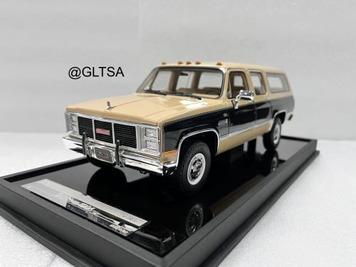RARE GMC Suburban 1986 Beige Black 1:18 Old School Models LIMITED