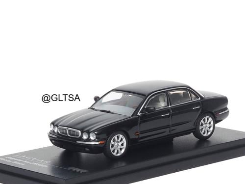 Jaguar XJ6 (X350) Ebony Black 1:64 Almost Real 610501001