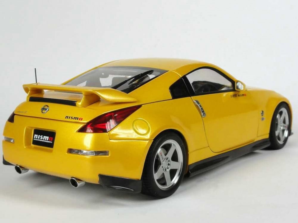 RARE Nissan Fairlady Z Nismo S-Tune 2002 Yellow 1:18 AUTOart 80282