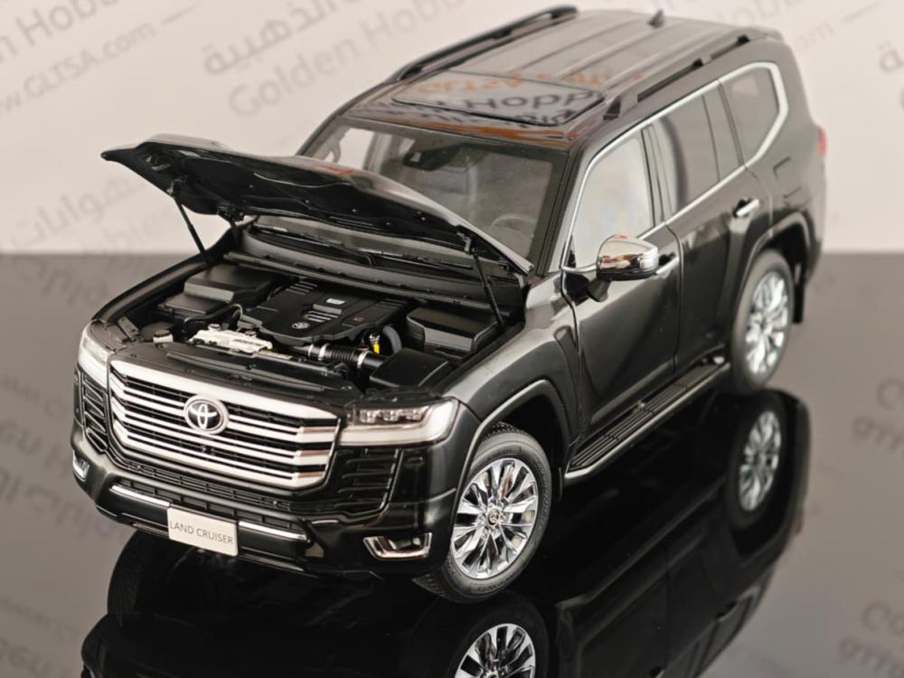 Toyota Land Cruiser LC300 ZX Black 1:18 LCD Models LCD18013-ZX-BL