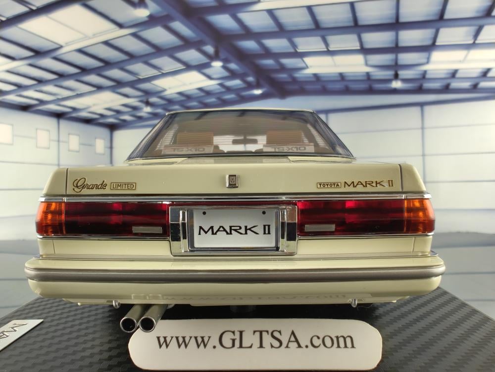 Toyota MarkII Grande (GX71) Limited White 1:18 Ignition