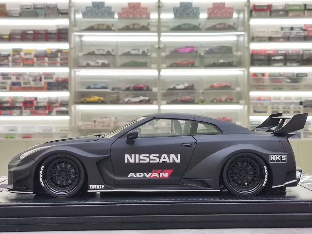 【新品】IVY Nissan GT-R ミニカー 1/18 Nissan GT-R GTR 35GT RRS Purple 1:18 IVY LIMITED - الهوايات
