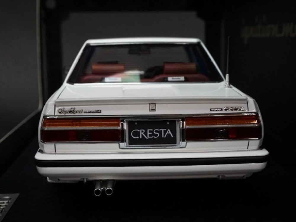 Toyota Cresta (GX71) Super Lucent TWINCAM24 White 1:18 Ignition Model -  الهوايات الذهبية لمجسمات السيارات والريموت