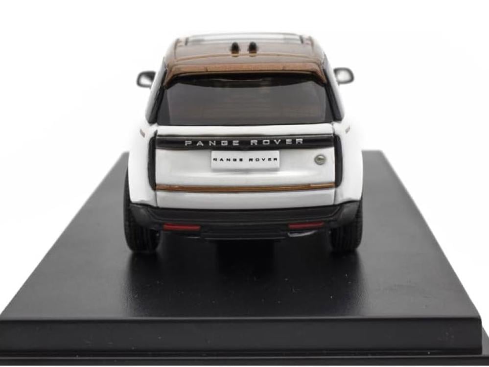 1/64 LCD 2022 Land Rover Range Rover (White with Black Top