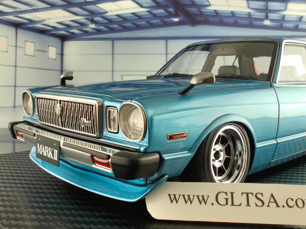Toyota MarkII Sedan Grande Light Blue Metallic 1:18 Ignition