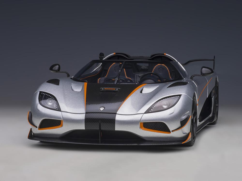 Koenigsegg Agera RS Moon Silver / Carbon 1:18 AUTOart 79024 - الهوايات  الذهبية لمجسمات السيارات والريموت