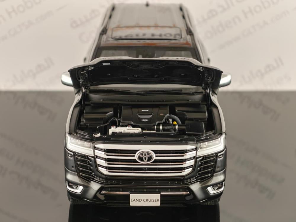 Toyota Land Cruiser LC300 ZX Black 1:18 LCD Models LCD18013-ZX-BL