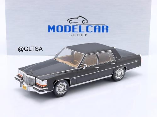 Cadillac Fleetwood Brougham 1982 Black 1:18 MCG182...