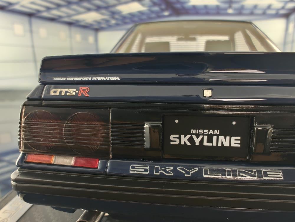 Nissan Skyline GTS-R (R31) Blue Black 1:18 Ignition Model IG3508