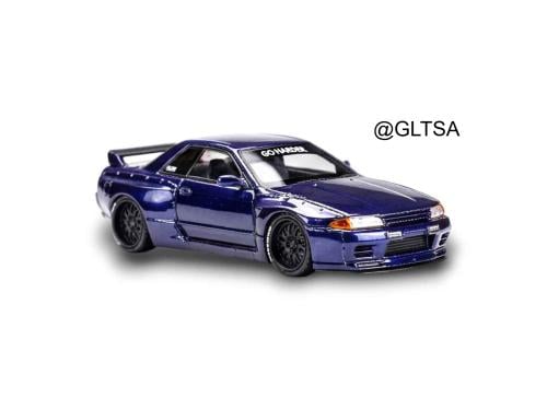 Nissan Skyline 2000 GT-R (KPGC10) Silver 1:18 Ignition Model