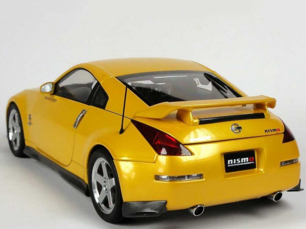 RARE Nissan Fairlady Z Nismo S-Tune 2002 Yellow 1:18 AUTOart 80282