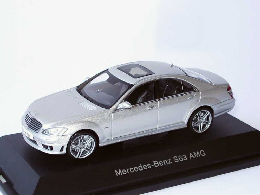 Mercedes-Benz S-Class S63 AMG 2008 Silver 1:43 AUTOart