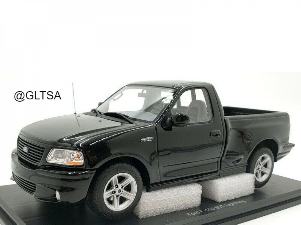 Ford F-150 SVT Lightning 2003 Black 1:18 DNA Collectibles DNA000118 -  الهوايات الذهبية لمجسمات السيارات والريموت