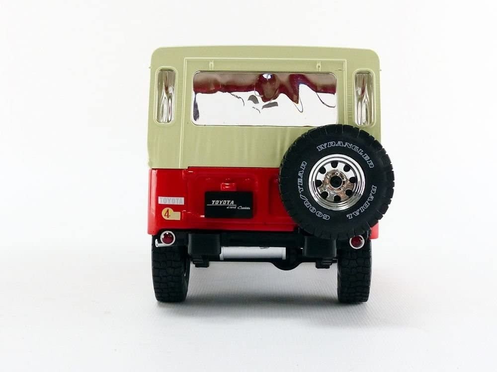 Toyota Land Cruiser Red/Beige 1:18 Triple 9 FJ40 - الهوايات الذهبية لمجسمات  السيارات والريموت