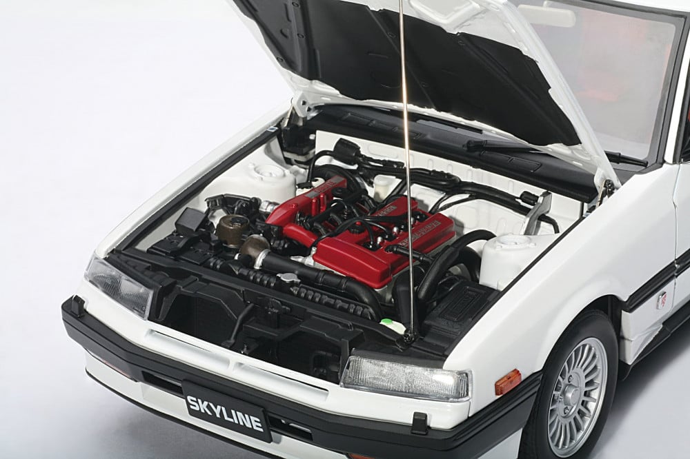 RARE* 1/18 AUTOart NISSAN SKYLINE HARDTOP 2000 TURBO
