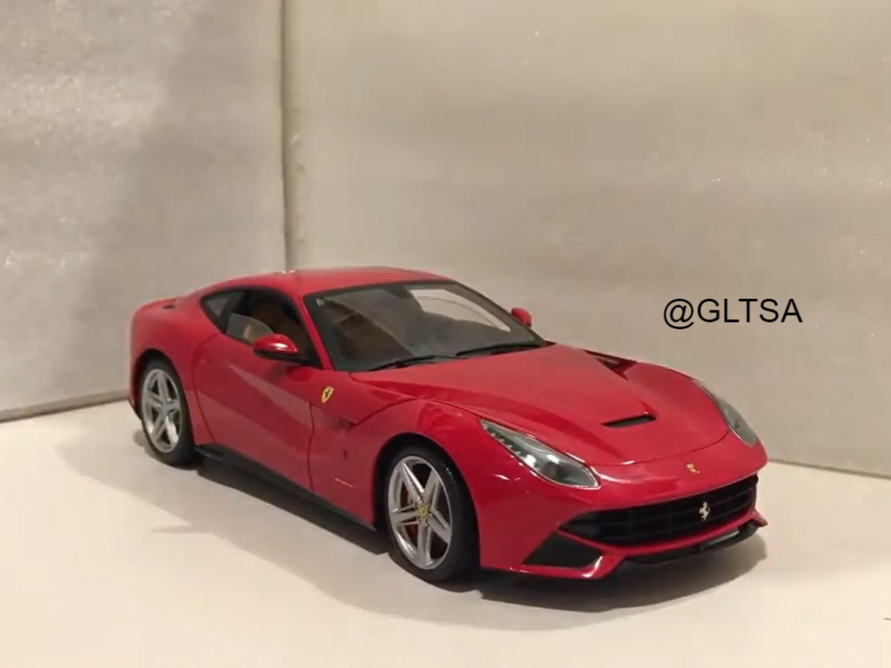 MATTEL HOT WHEELS X5474 Scale 1/18 | FERRARI F-12 BERLINETTA