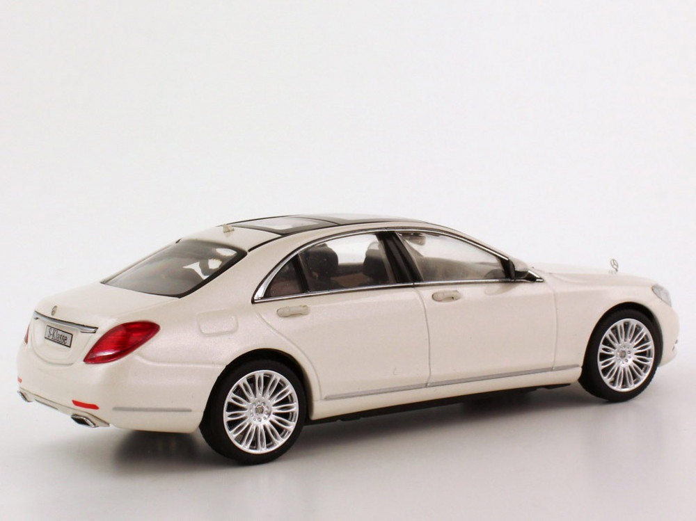 Mercedes-Benz S-Class S320 (W222) White Metallic 1:43 Schuco