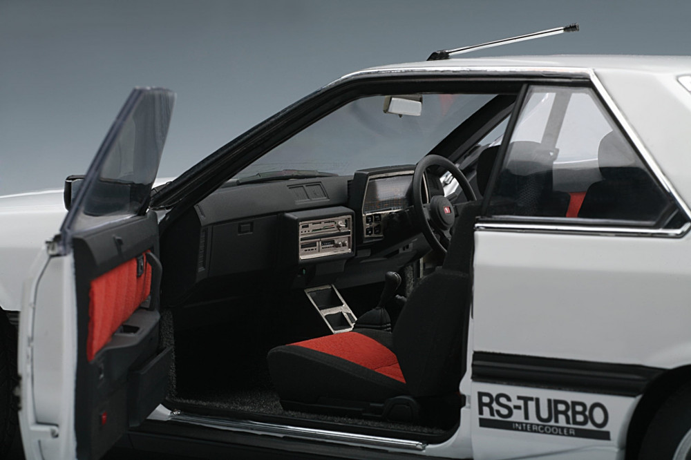 Nissan Skyline Hardtop 2000 Turbo Intercooler RS-X (DR30