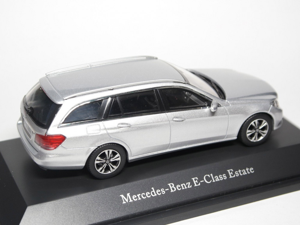 RARE Mercedes-Benz E-Class W213 T-Modell Silver 1:43 Kyosho RARE Mercedes-Benz E-Class W213 T-Modell Silver 1:43 Kyosho
