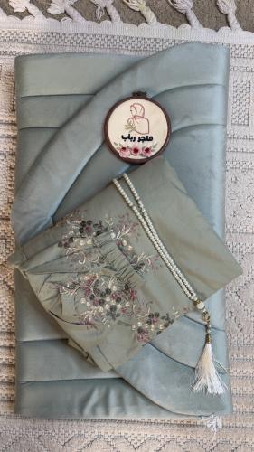 طقم صلاة + سجاد مع شرشف ربطة