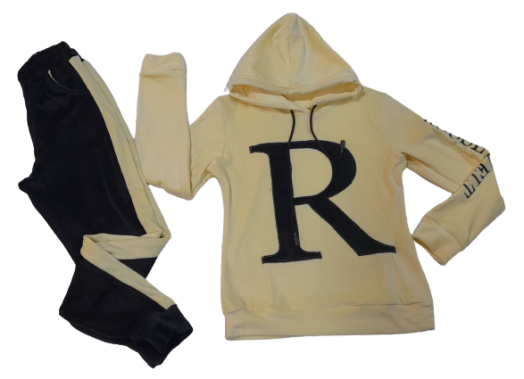 بجامة مخمل نسائية و فستان تريكو طويل و انواع بيجامات النسائي