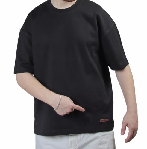 Oversized Black T-shirt