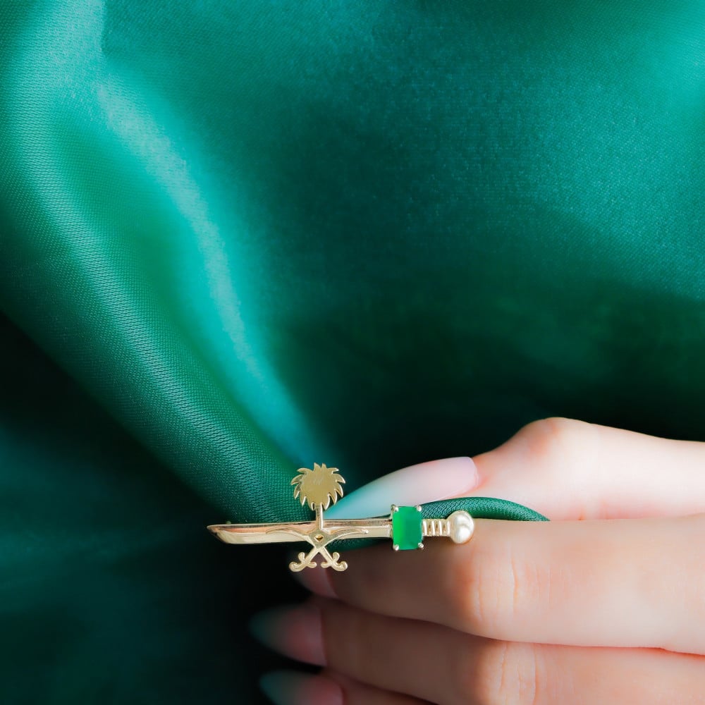 بروش القوة والعطاء