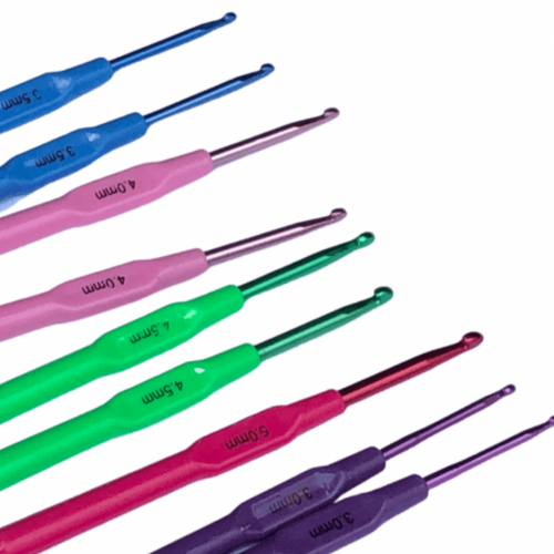 سنارات كروشيه حديد بمقبض بلاستيك طقم مكون من (12قطعه)