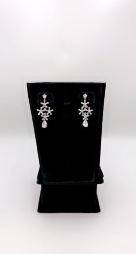 (Silver Earring) O&A حلق زيركون مطلي فضي