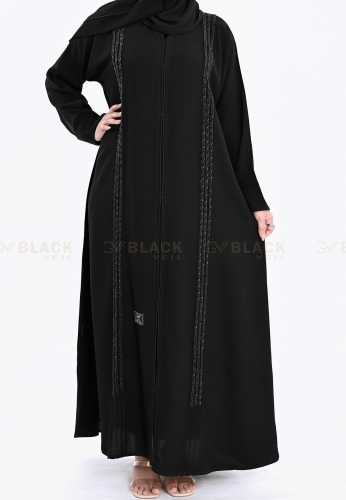 عباية كتف ملكي مطرزة