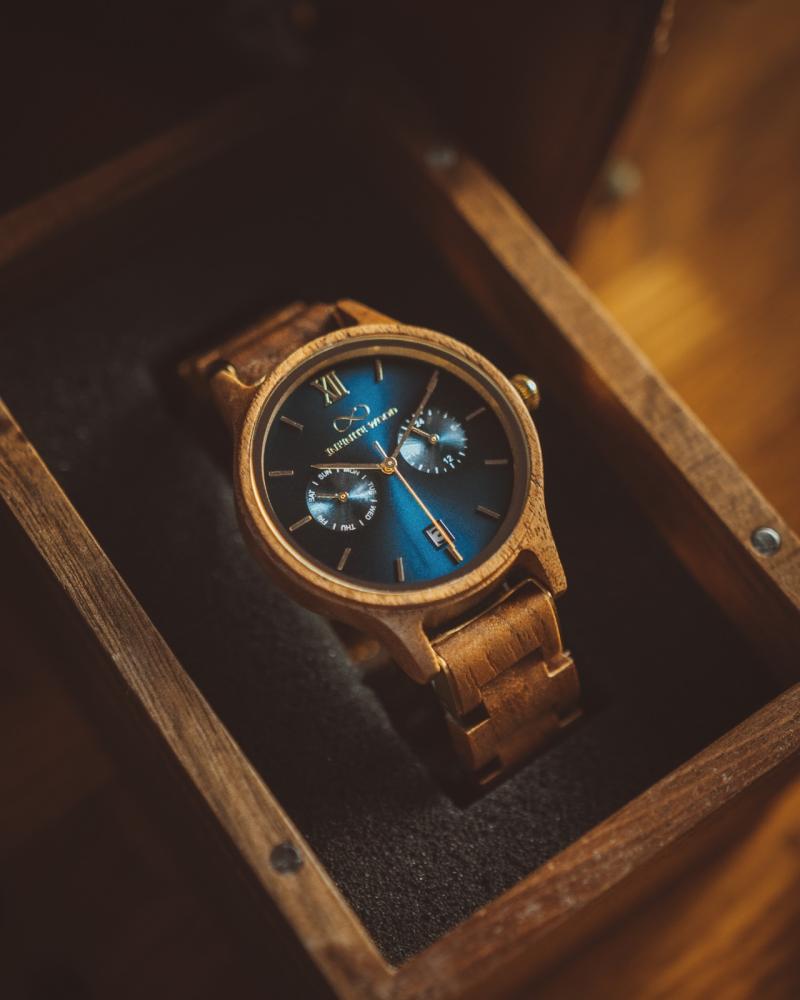 علب خشبية هدايا: أفضل اختيار لحفظ الساعات الخشبية بأسلوب راقٍ