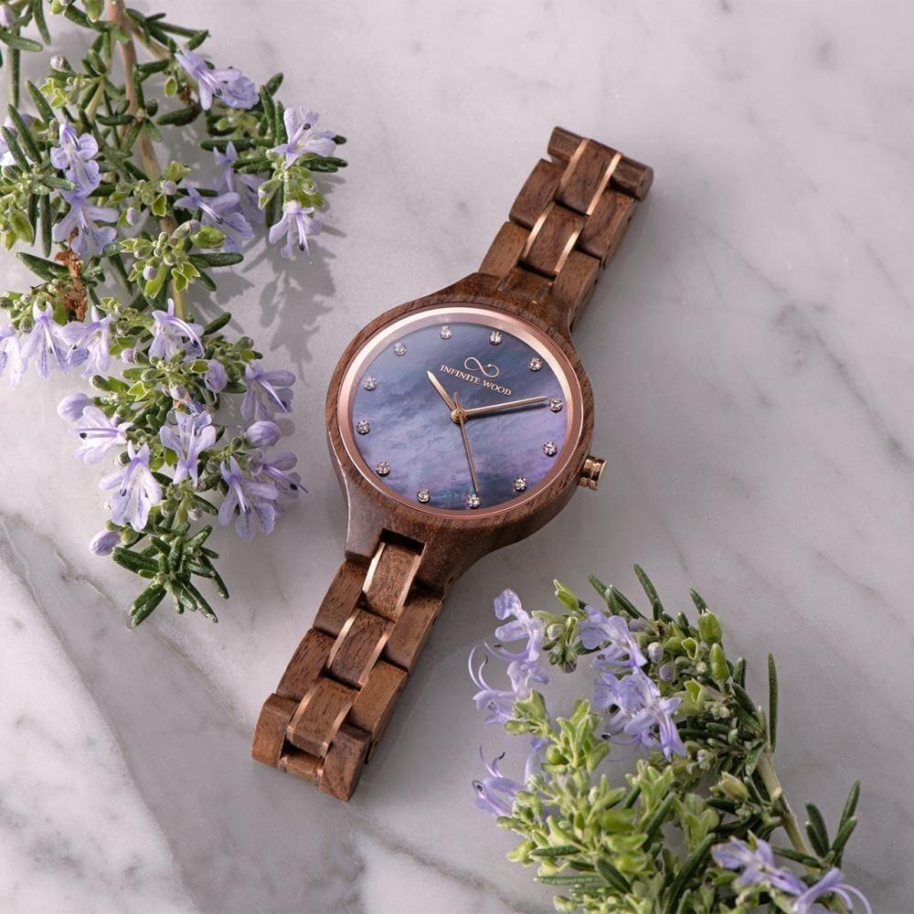 ساعة نسائية بتصميم كلاسيكي من Infinite Wood تجسد أناقة لا تنتهي