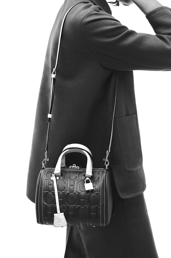 CH ANDY 5 LOCKED MINI CROSS BODY BAG Ladystore.16