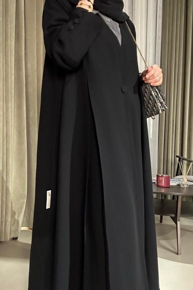 القماش كريب ملكي +بطانه داخليه + طرحة