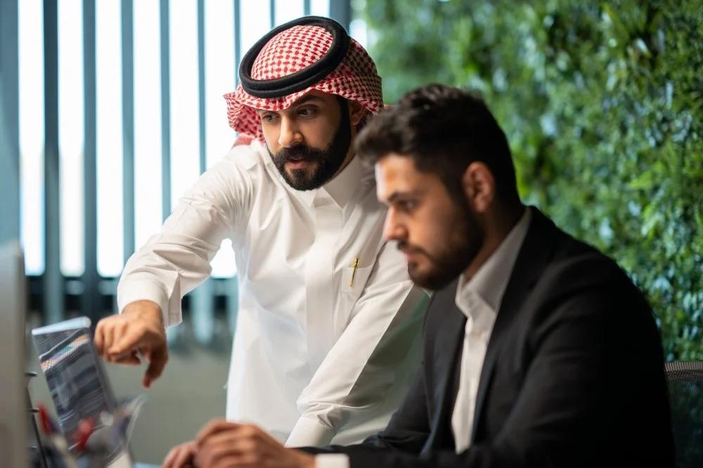 وظائف الاحساء مع منصة وظيفتي دليلك الشامل لأفضل الفرص في سوق العمل المتنوع