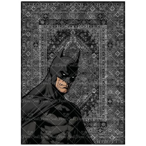 سجادة جدارية بتصميم باتمان الجرافيكي بشكل طولي | ديكور فني جريء وعصري مقاس 80x110سم