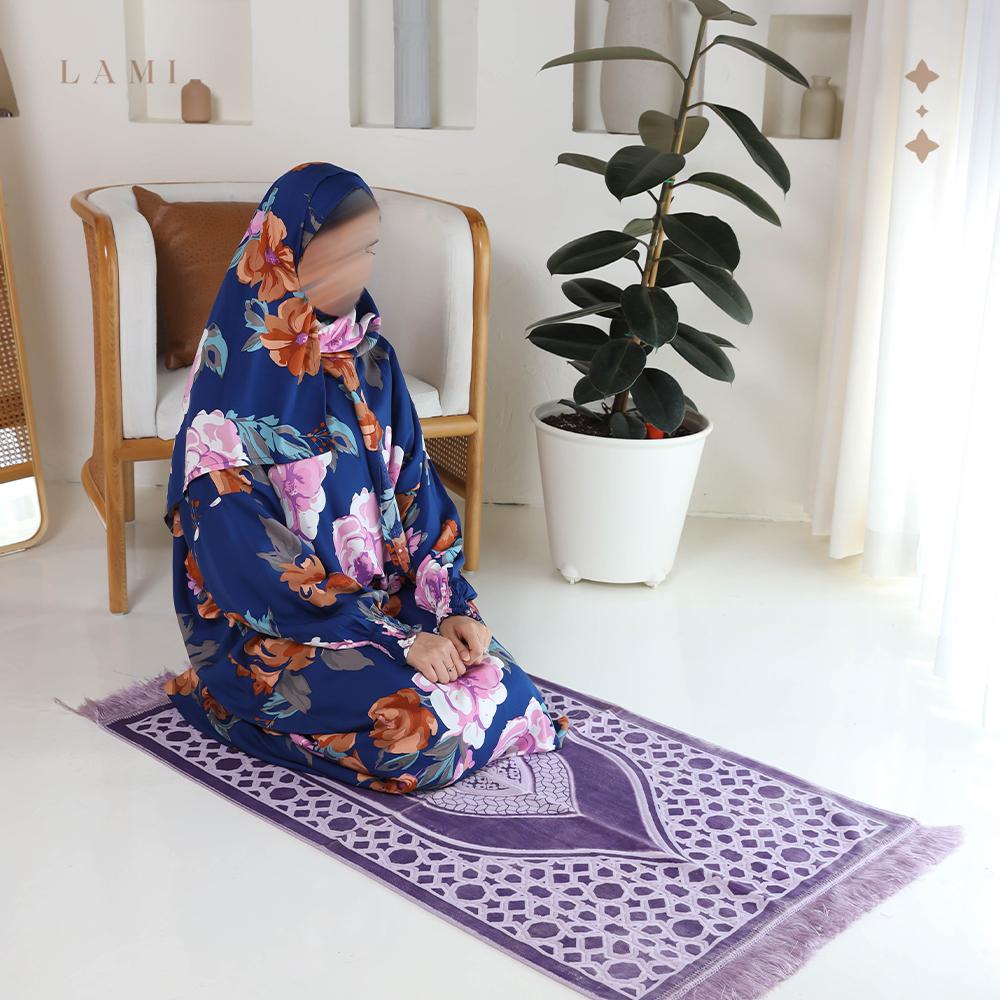 طقم زهرة الندى كحلي