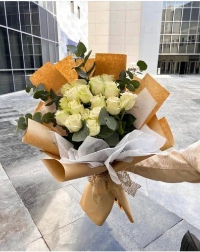 وثق لحظاتك المميزة مع باقات ورد طبيعية