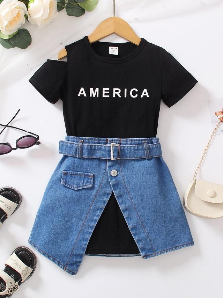 فستان أسود مع تنورة جينز بحزام