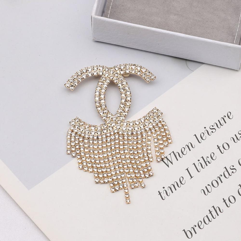 بروش كرستال ذهبي من RONY&QAFA