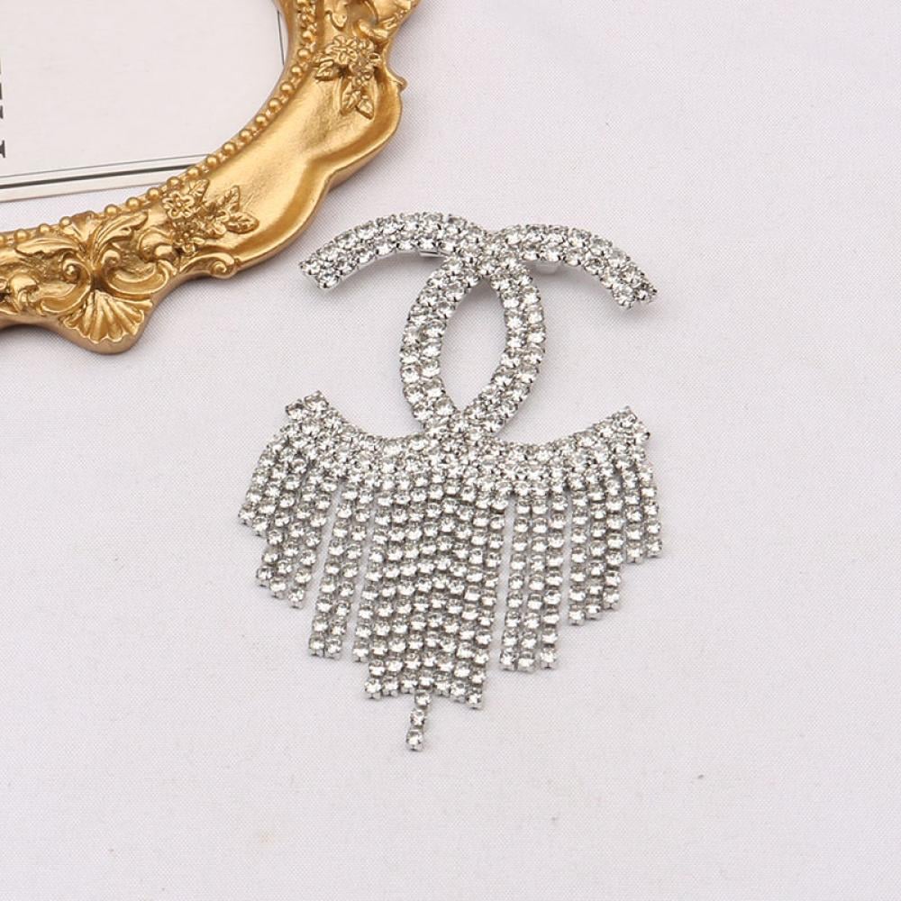 بروش كرستال فضي من RONY&QAFA