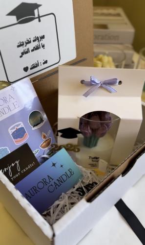 شمعة باقة التوليب ( شامل تغليف التخرج كما هو معروض...