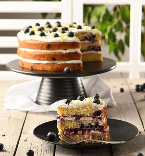 كيكة الليمون بالتوت البري -Lemon Blueberry Cake ()