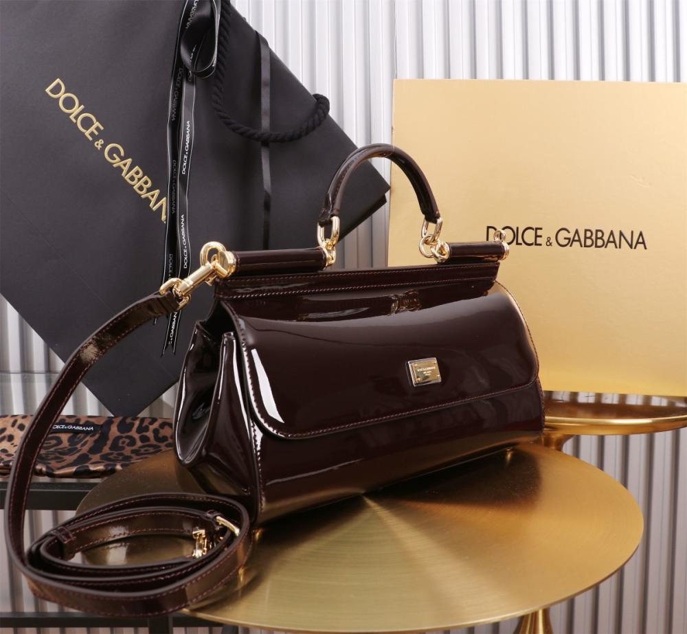 شنطة دولتشي اند غابانا Elongated Sicily handbag